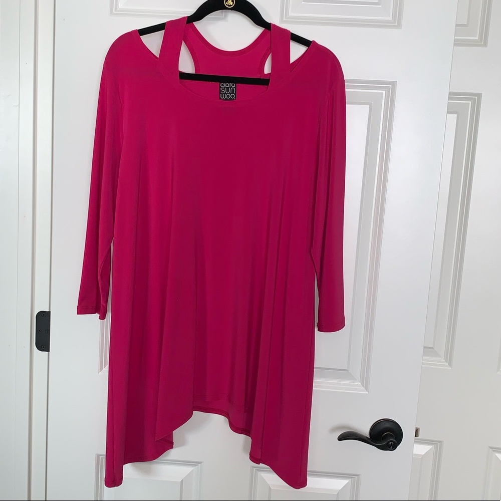 Peek-a-boo Shoulder Top